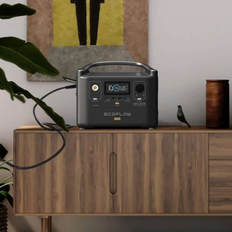 ECOFLOW RIVER PRO Portable Power Station - 720Wh Battery - 600W output 200W Solar SA Socket