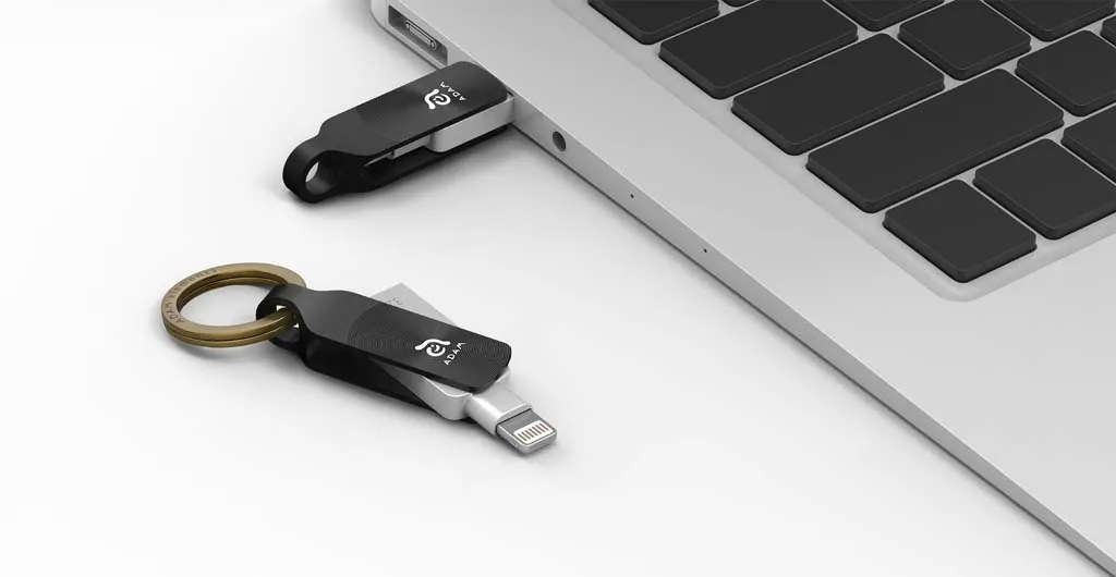 Adam Elements iKlip Duo+ Lightning Flash Drive 32GB - Black