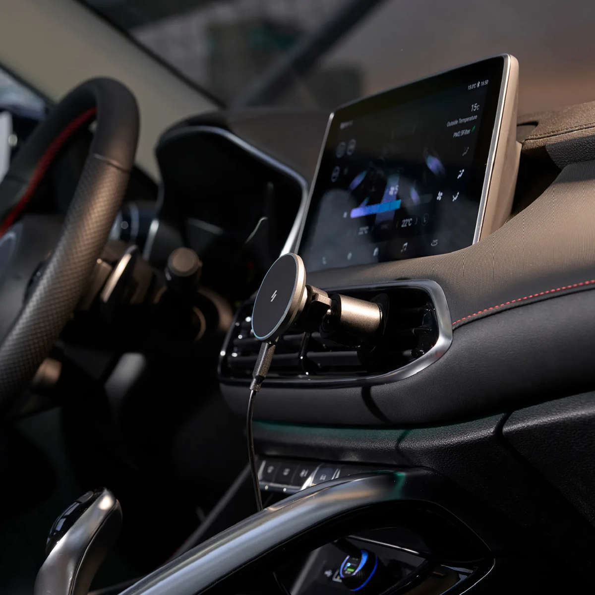 Adam Elements CQ1 - Qi2 Magnetic Charging Car Mount - Black