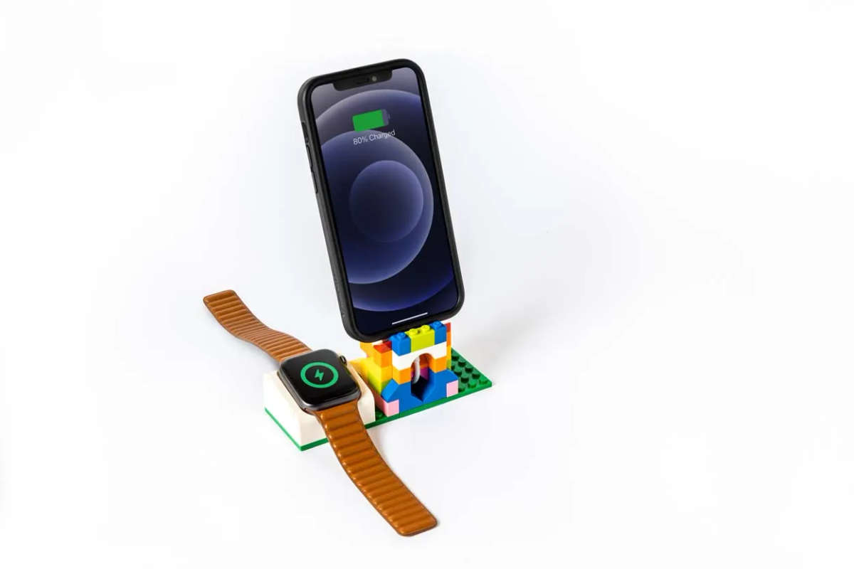 SwitchEasy BLOCKS for Apple Watch charging stand