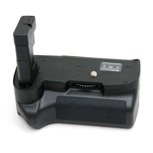 MeiKe MK-D3100 Battery Grip for Nikon D3100