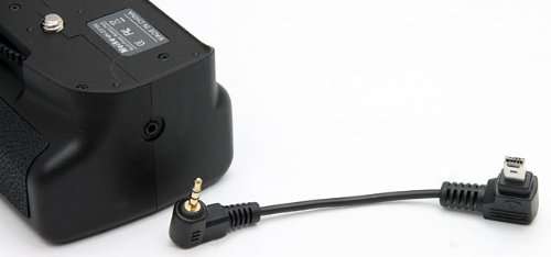 MeiKe MK-D3100 Battery Grip for Nikon D3100