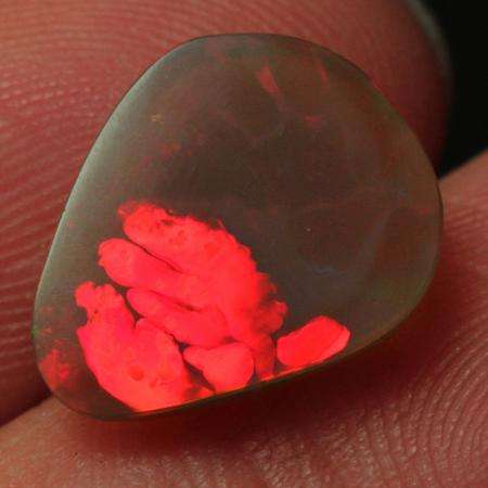 2.4ct Natural Honeycomb Ethiopian Welo Opal Cab -2838