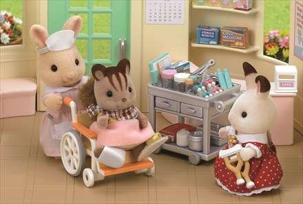 Sylvanian Toys: Country Nurse Set