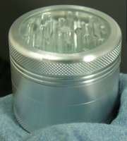 Tobacco Grinder - 3pc Clear Top