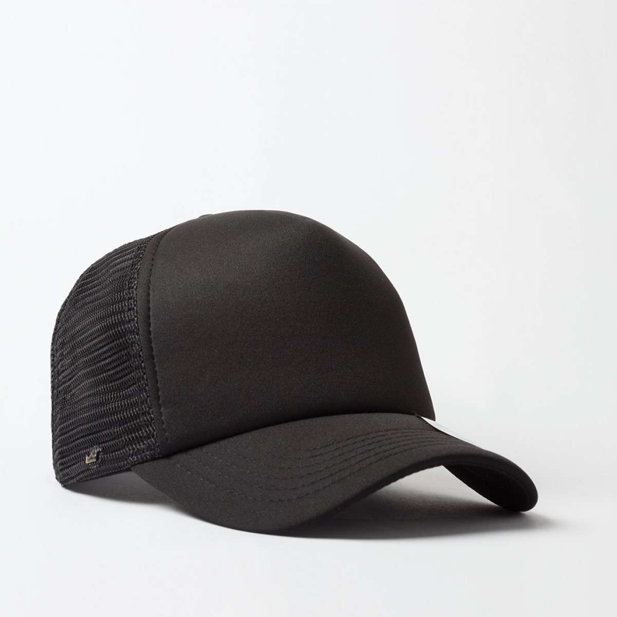 Uflex Curved Peak Trucker Cap - black