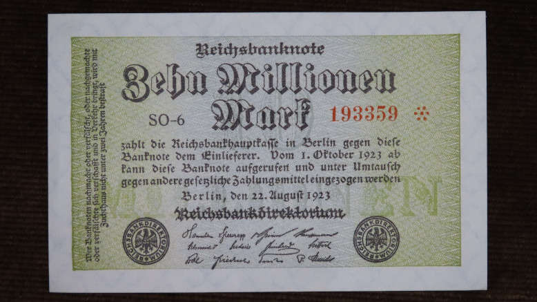 Germany - 10 Million Mark, 1923, p-106c Lattice Watermark