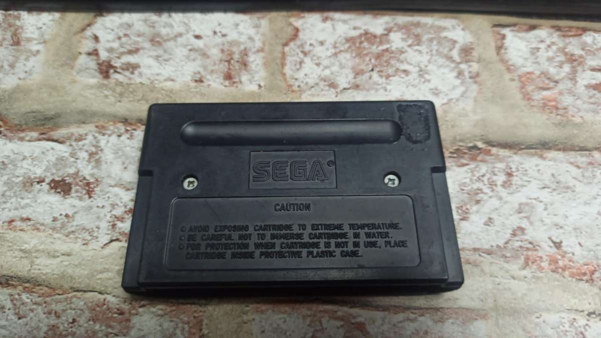 Bugs Bunny in Double Trouble PAL Sega Mega Drive Cartridge : Retro ()