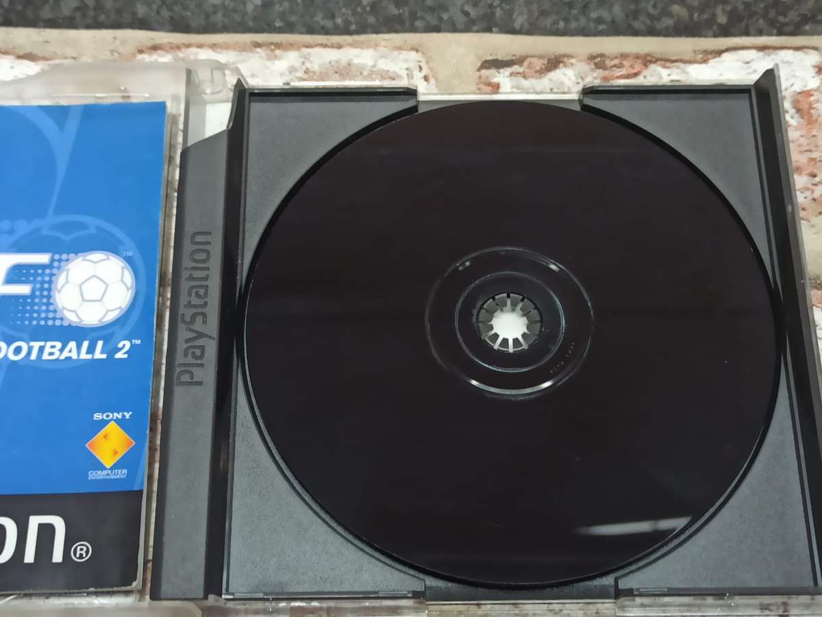 This is Football 2 : PS1 PAL