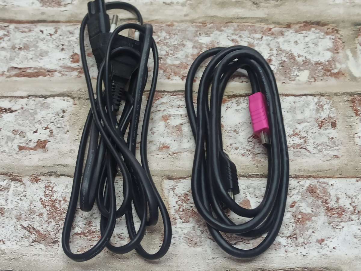 Xbox One X 1TB Pre-owned Console : Xbox One (Pre-owned)