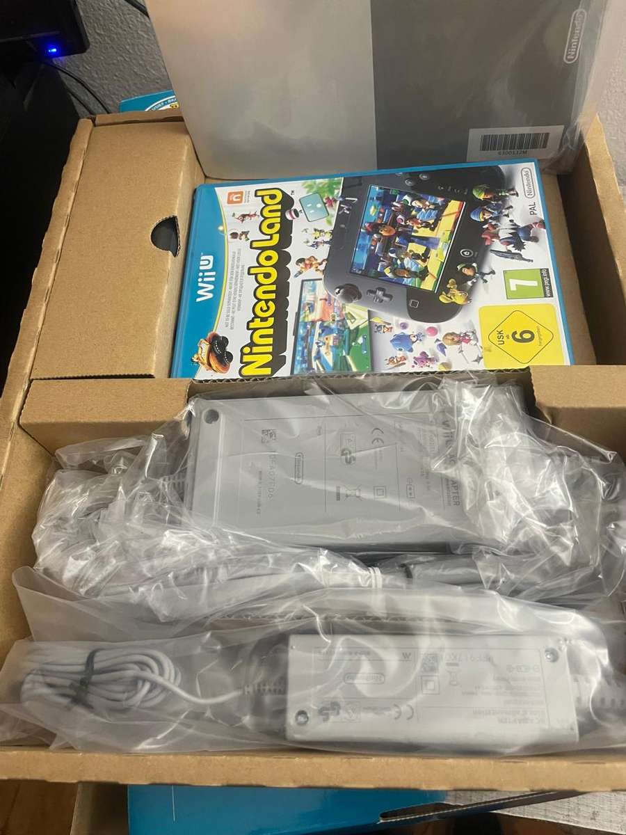 Nintendo Wii U Console - Black Premium Pack  - (New)