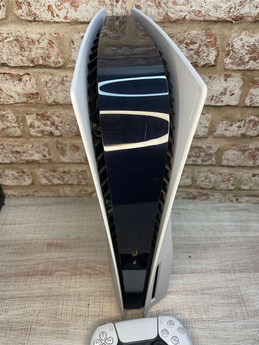 Playstation 5 Disk Edition Console (PS5) - Preowned