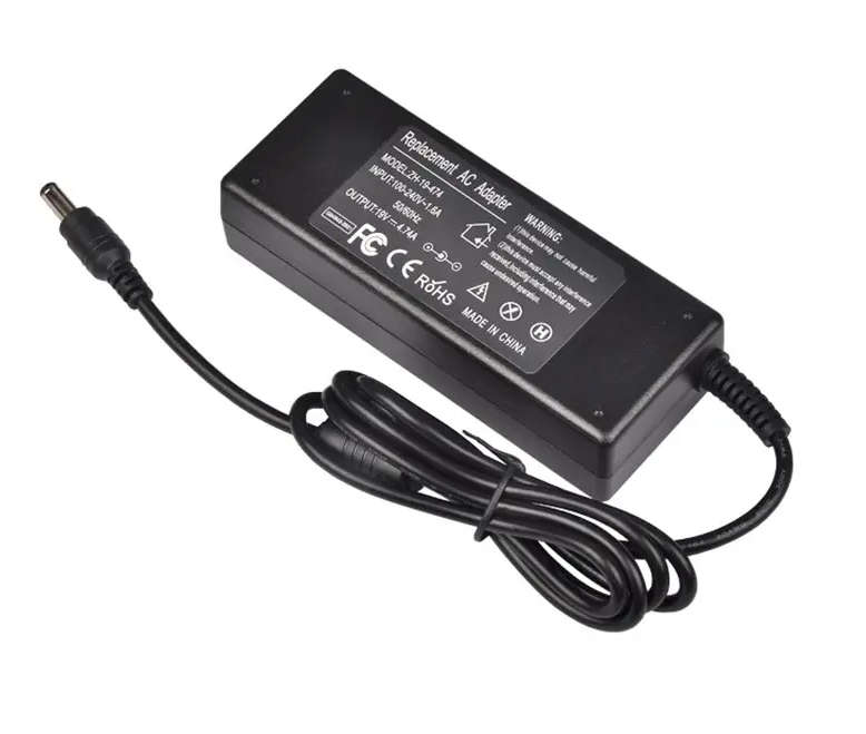 90W Universal Laptop Charger with 15 tips 19V 4.74A