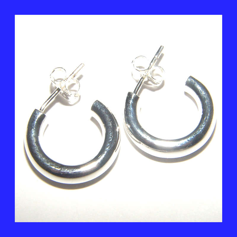 Gorgeous Hoop Earrings in Solid Sterling Silver