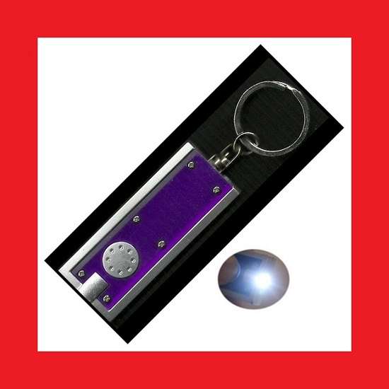 KEYRING WITH BRIGHT LED LIGHT