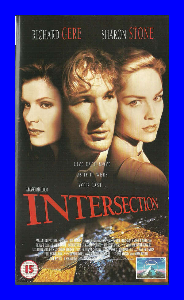 VHS CASSETTE  -  INTERSECTION (RICHARD GERE & SHARON STONE)