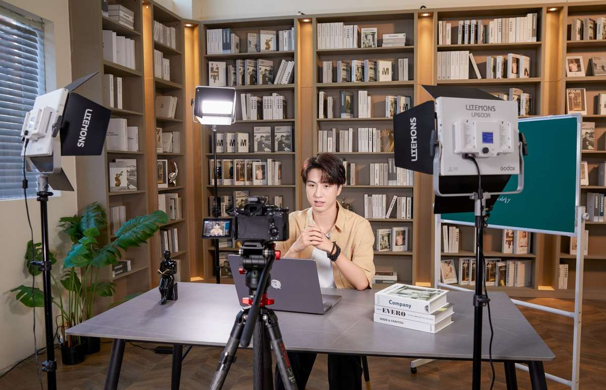 Godox Litemons LP600R RGB LED Light Panel 2 Light Kit