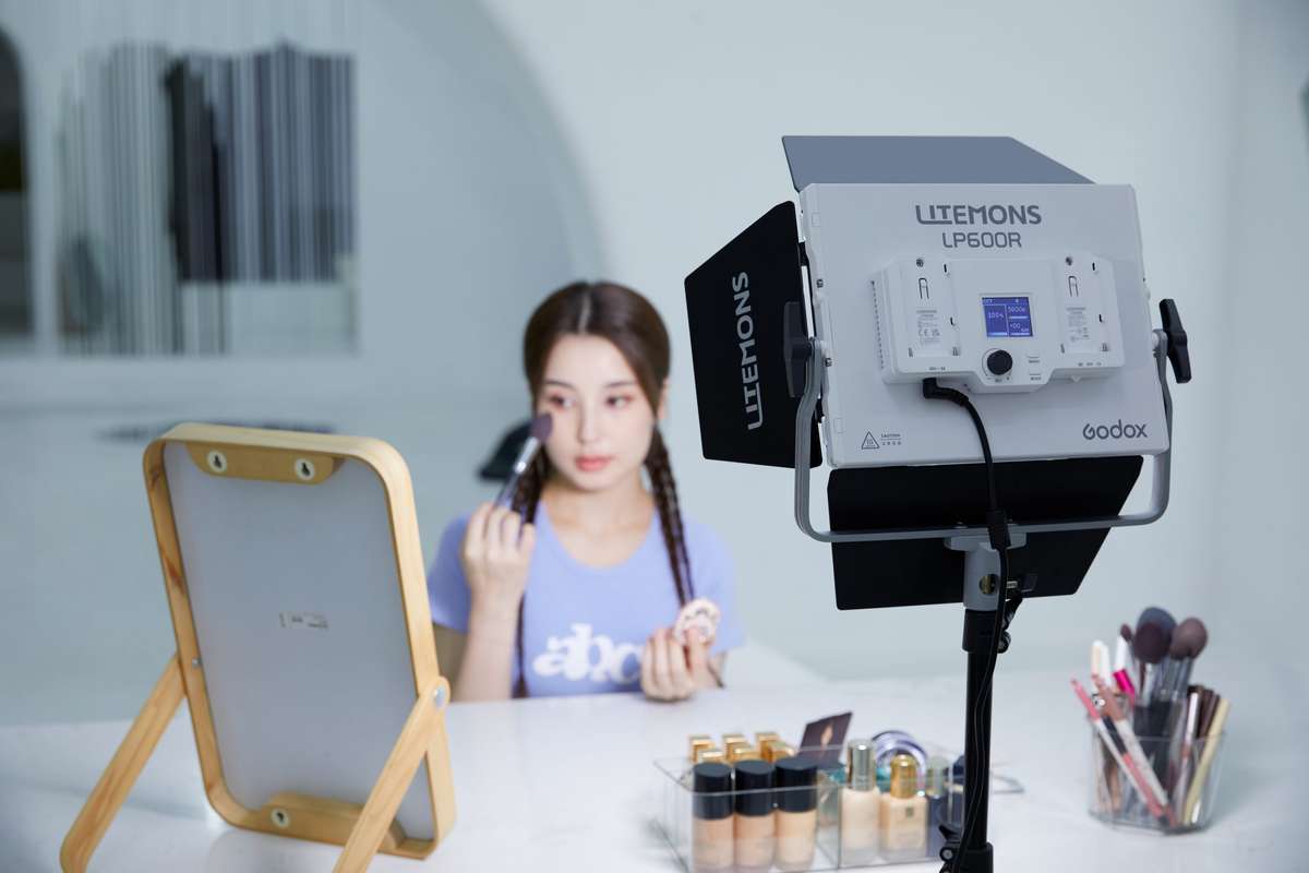 Godox Litemons LP600R RGB LED Light Panel 2 Light Kit