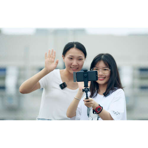 Godox MoveLink LT1 Compact Digital Wireless Microphone System for Smartphones & Tablets with Ligh...