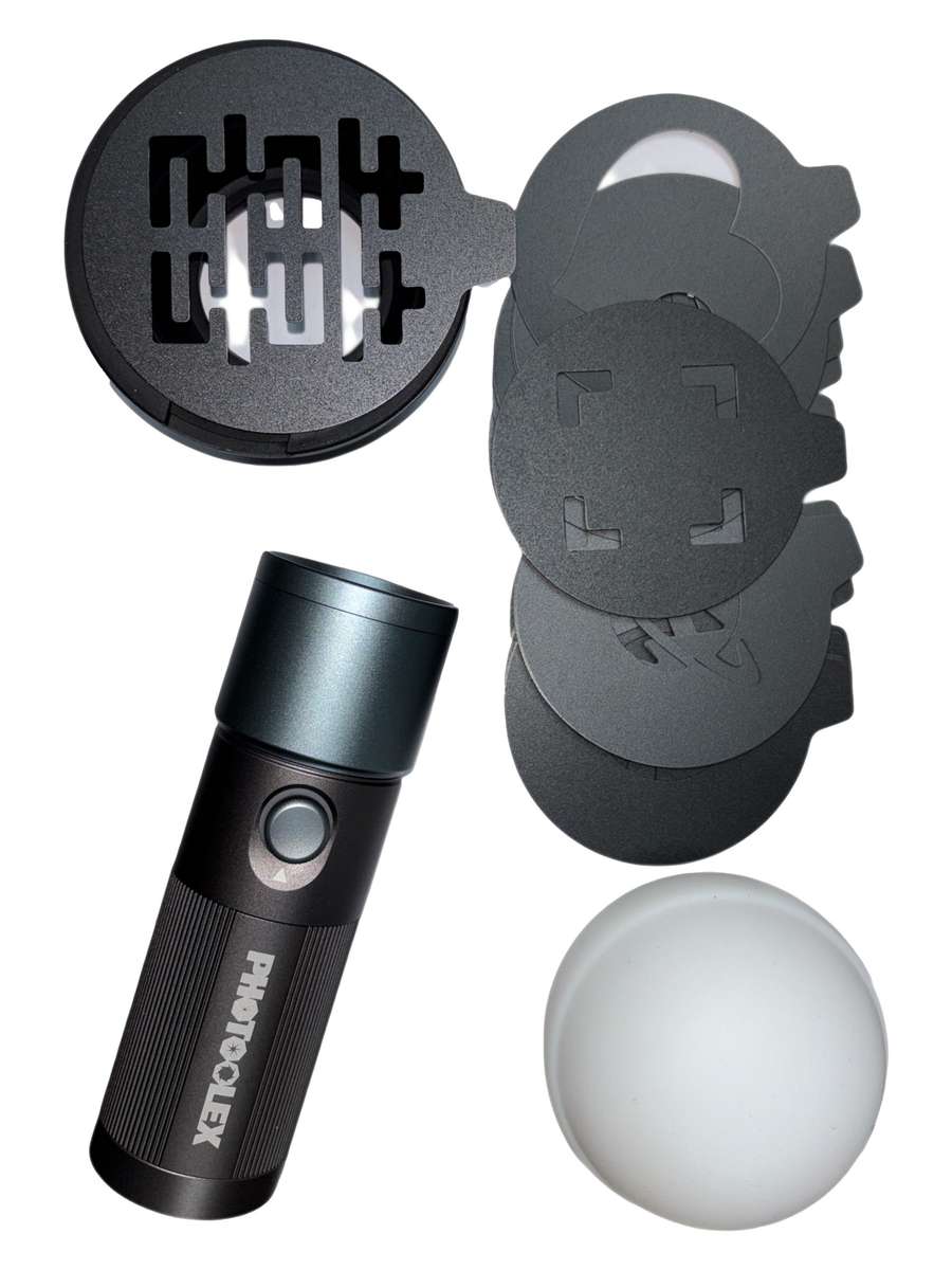 Photoolex TF LS 104FS Focusable Video Light