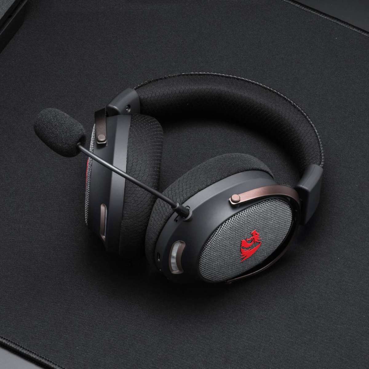 Redragon Arrow Pro H858 Wireless Gaming Headset (Bluetooth + 2.4GHz)