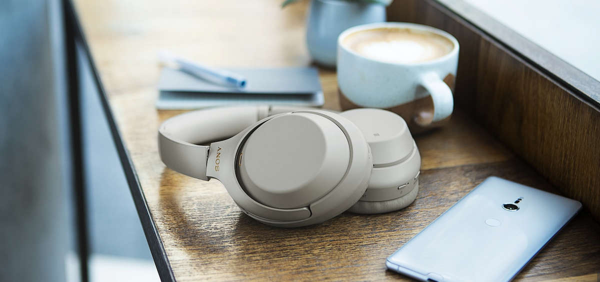 Sony WH-1000XMK3 Wireless Bluetooth NFC Headphones - Silver