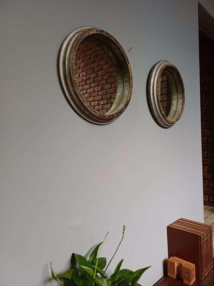 Vintage Industrial Pattern Mould Wall Mirrors - round