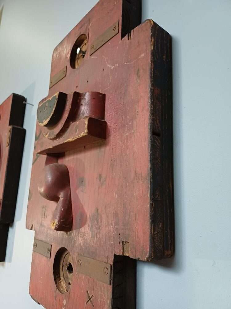 Red Industrial Pattern Mould Wall Hanging - SIMCO Latch Casting WF7 6 7 (3A)
