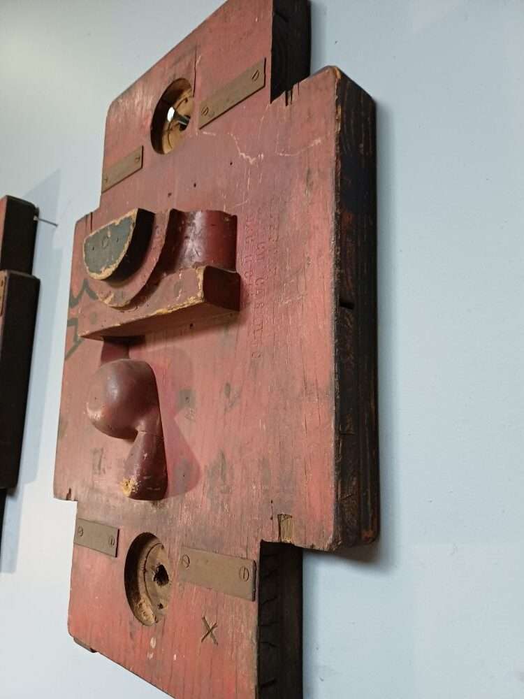 Red Industrial Pattern Mould Wall Hanging - SIMCO Latch Casting WF7 6 7 (3A)