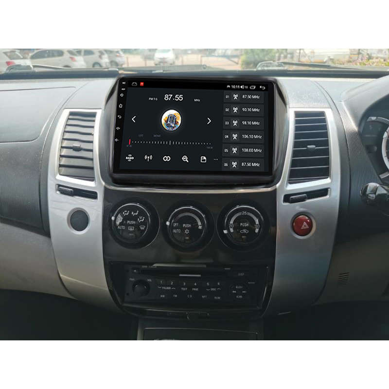 Mitsubishi Triton L200 Pajero 2005 - 2012 GPS Navigation Bluetooth Radio Unit With Carplay