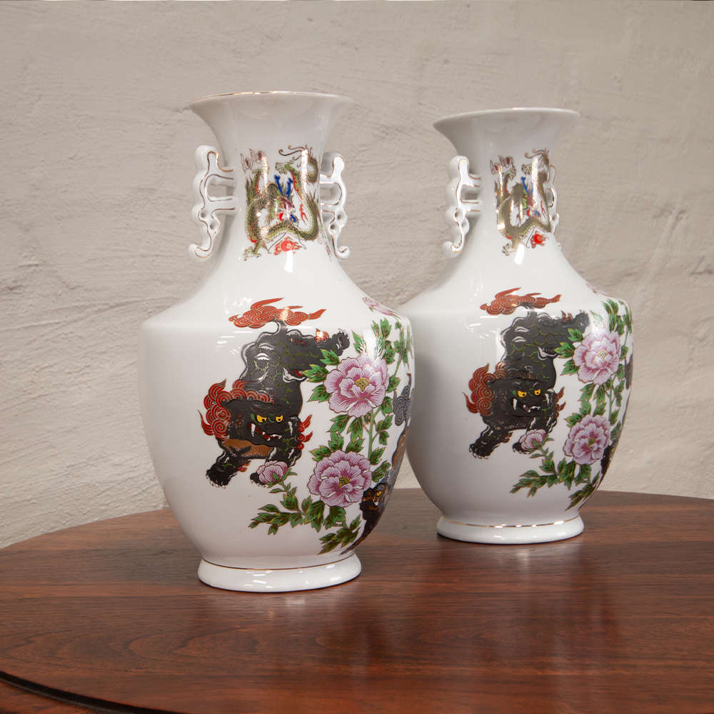 Set of Oriental style Vases