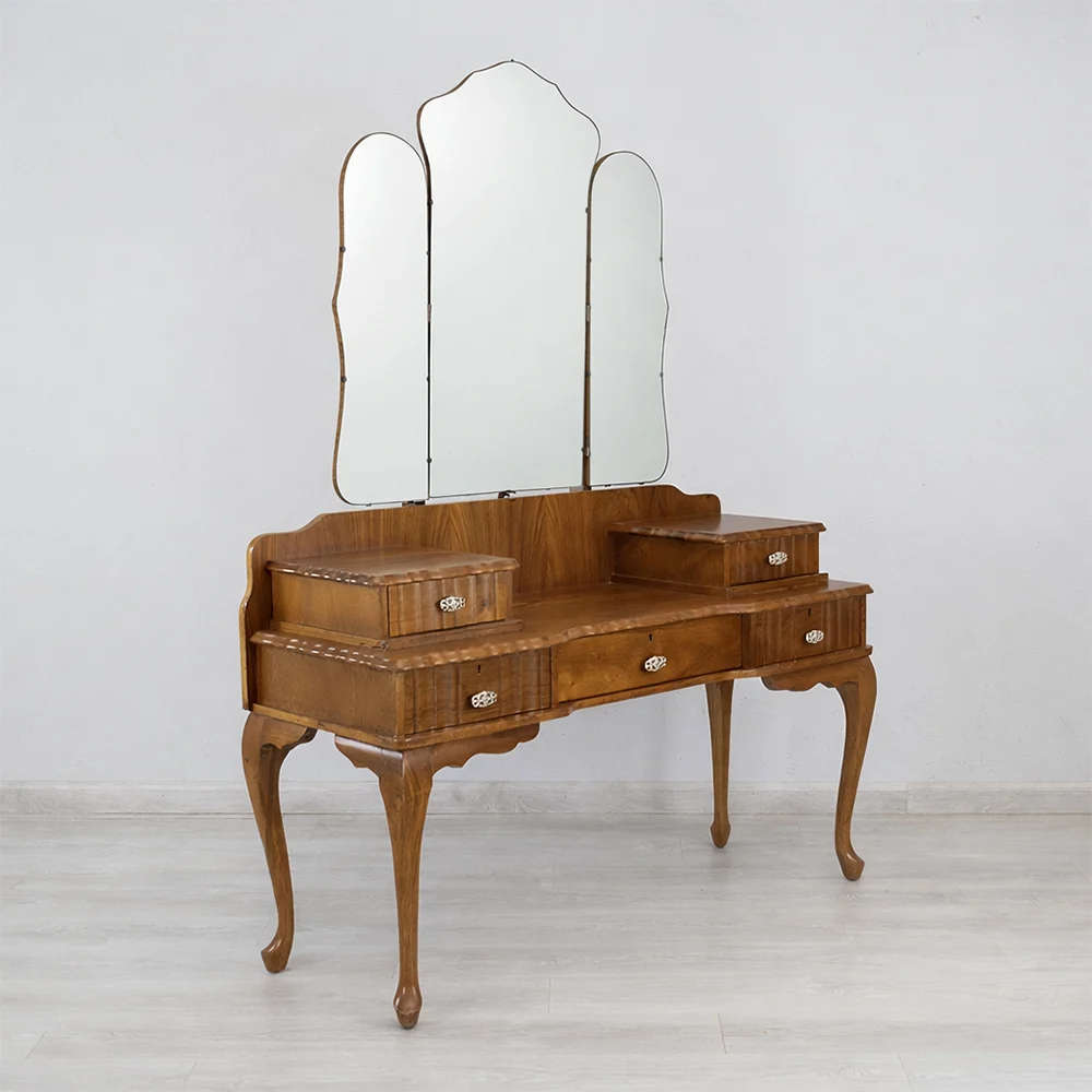 Dressing Table 3 Mirrors