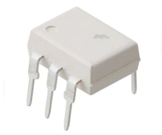 AC INPUT OPTOCOUPLER DIP6 (WHITE) MOC3012M