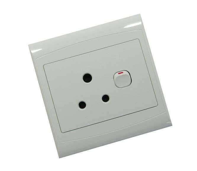 SINGLE WALL SOCKET SWITCH 4x4 16A FLUSH MOUNT GF-SO-P4001-4X4 *D*