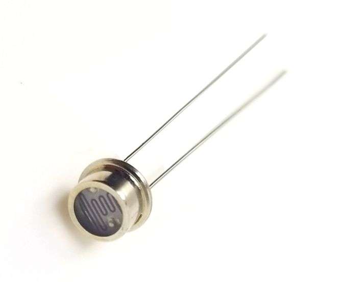 LDR LIGHT SENSOR METAL SHELL 3x5 RL=50K RD=1M GL5520F