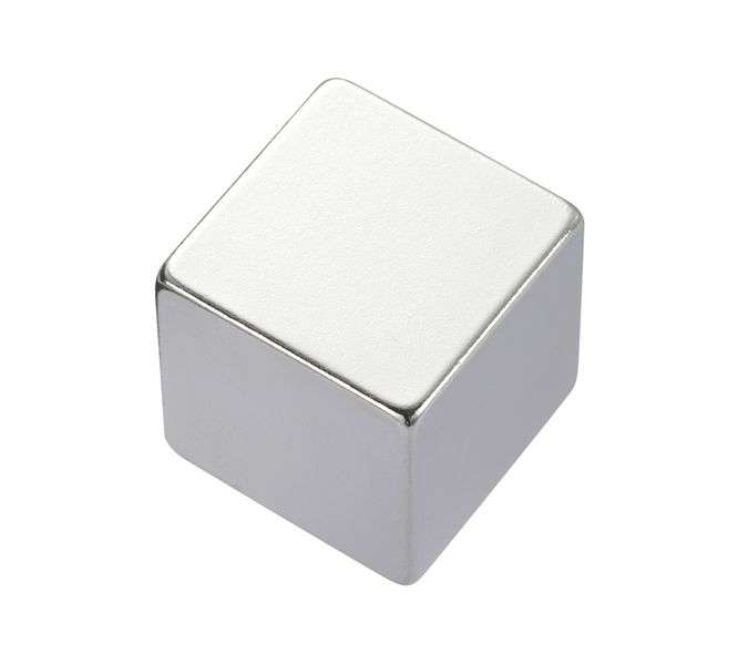 PERMANENT MAGNETIC CUBE 5x5x5mm - MPQ=10 MCB5MM *DBK*