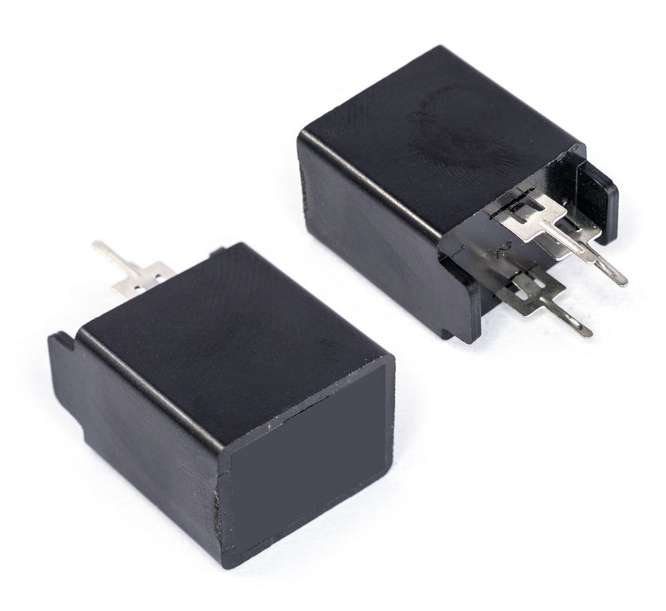 DEGAUSING THERMISTOR PTC 18E 3-PINS MZ73-18RM270V