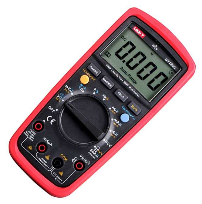 TRUE RMS DIGITAL MULTIMETER CAT-III 600V UT139C