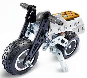 MECCANO MULTI 15 MODEL SET- F19 RACE TRUCK