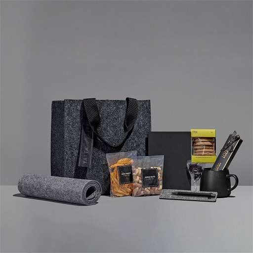 Yatta Noble Necessities Hamper - Black Only