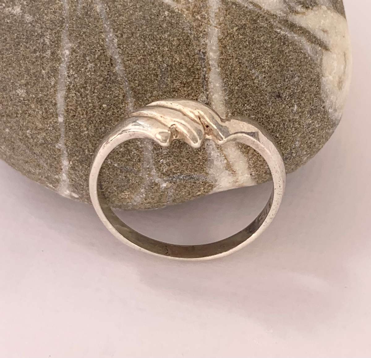 Ring - 925 Silver Mid Finger Band, V Shape With Pattern #ML273