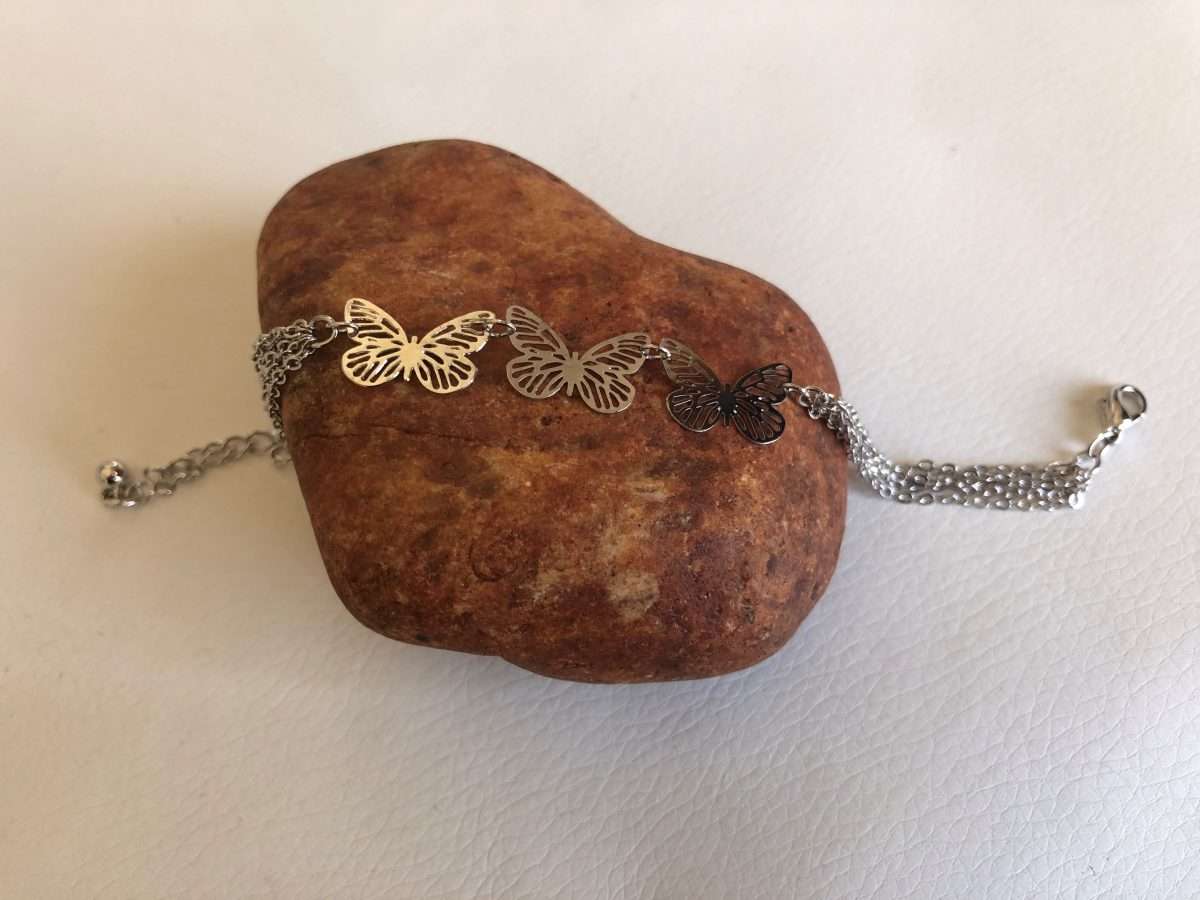 Silver Colour Bracelet - 3 x Butterflies With Chains #ML341