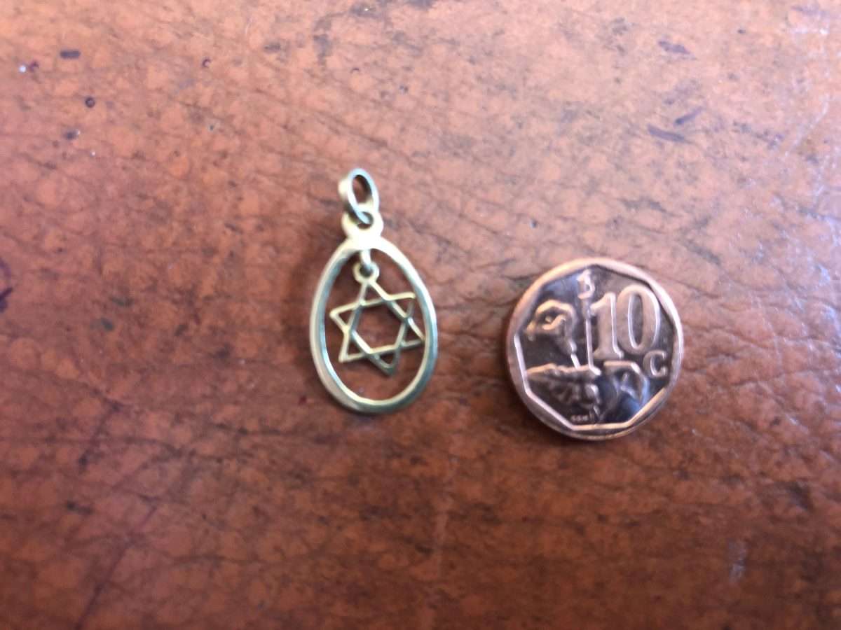 Silver Gilt Oval Shape Charm/Pendant With Swinging Magen David #ML139 R120.00 | Dimensions: 20mm by