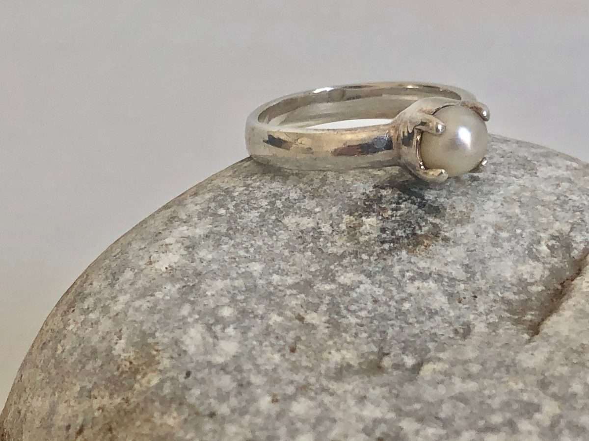 925 Silver Ring - Band With Pearl in Claw Setting #ML503 R195.00 |