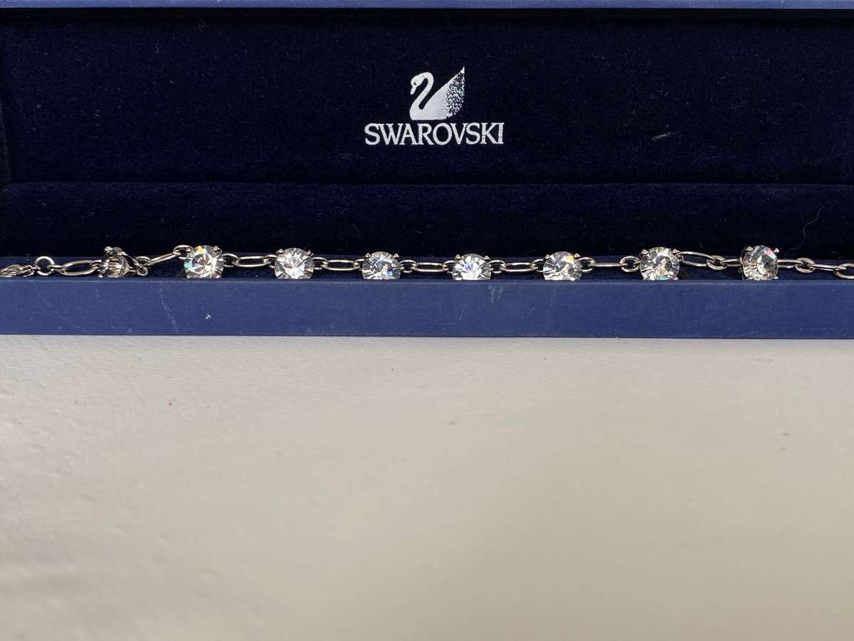 Swarovski Bracelet With Drop Crystals #ML627 R590.00 | Dimensions: 195mm by 4mm
