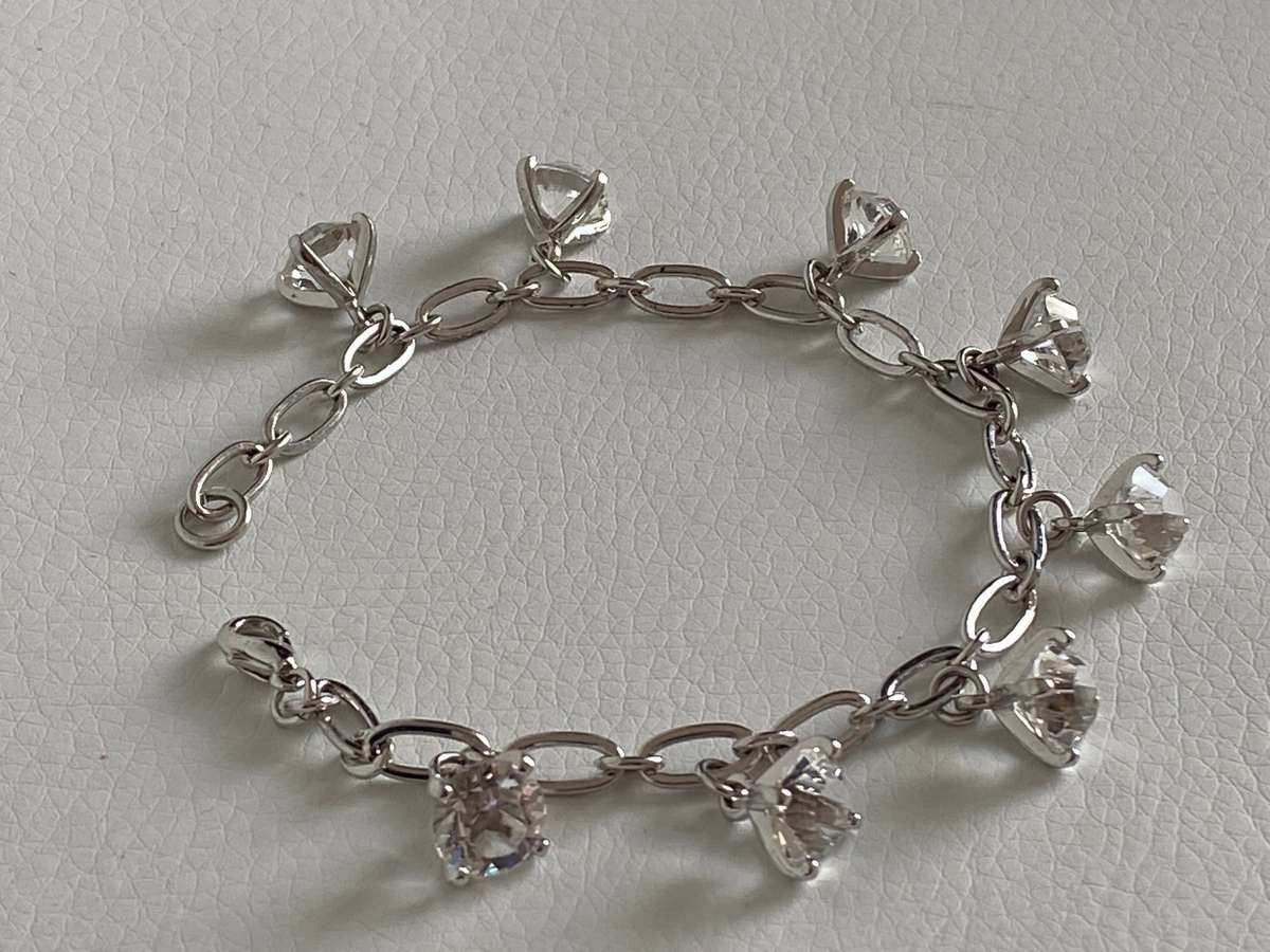 Swarovski Bracelet With Drop Crystals #ML627 R590.00 | Dimensions: 195mm by 4mm