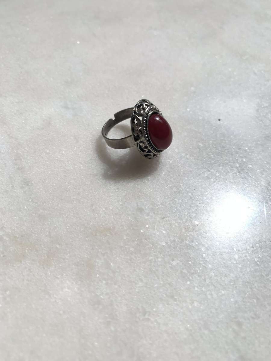 Adjustable Silver Tone Ring With Red/Brown Bead on Top and swirl pattern below bead #ML854 | Dime...
