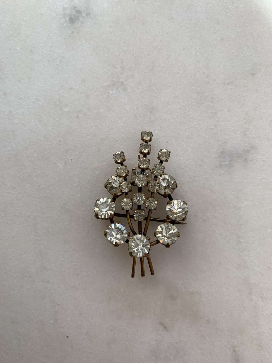Gold Colour Bouquet of Diamante on Gold Stick Brooch