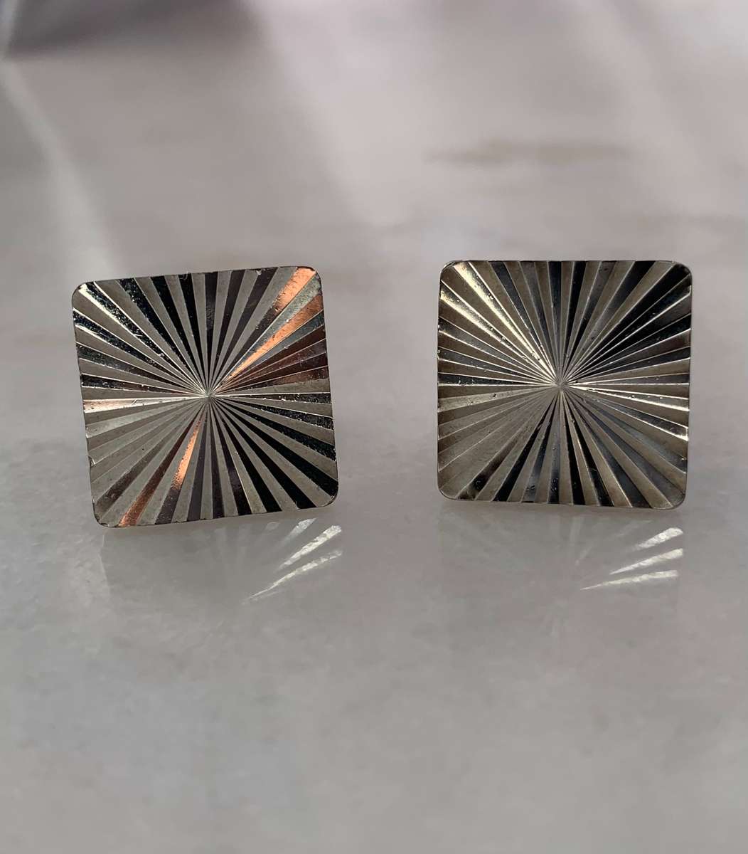 Cufflinks - Fluted Pattern. Silver Plated #ML899