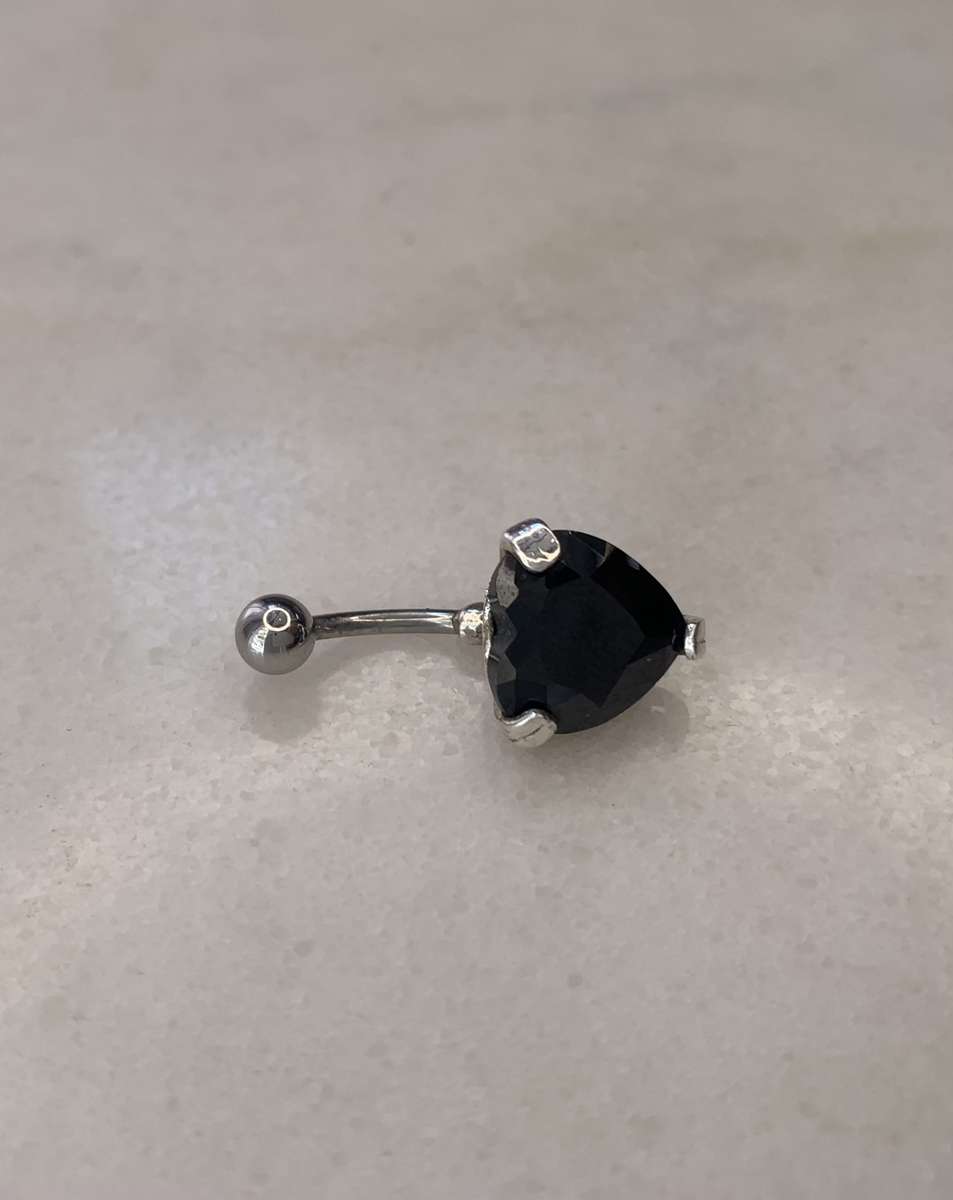 925 Silver Belly Ring With Dark Heart Shaped Stone